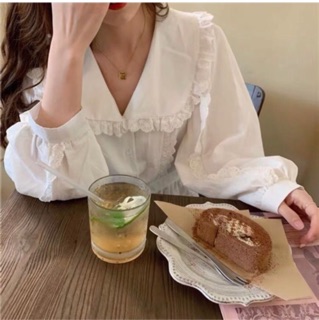 Áo sơ mi cổ bèo nhún