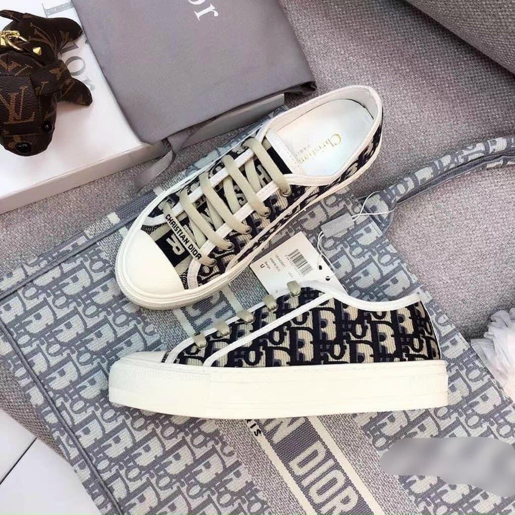 Giày thể thao nữ họa tiết DO vải thêu hàng cao cấp