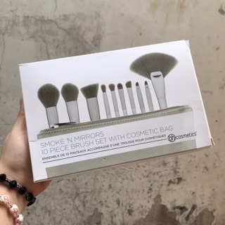 BỘ CỌ BH COSMETICS SMOKE ‘N MIRRORS 10 PIECE BRUSH SET WITH COSMETIC BAG.