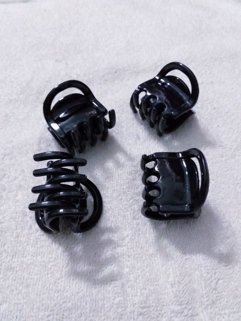 Kẹp tóc 8 răng đen bóng kiểu dễ thương