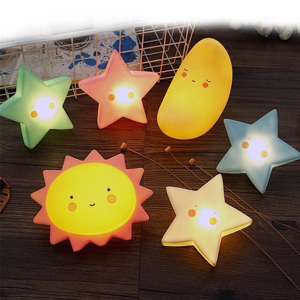 Đèn LED Ngủ Hình Trăng Sao Dễ Thương Cho Trẻ Em