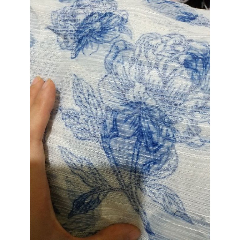 Vải chị hồng vũ