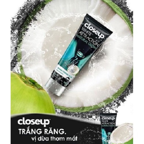 Tuýp Kem Đánh Răng Closeup Vị Dừa + Than Hoạt Tính Trắng Răng Tự Nhiên (180g)