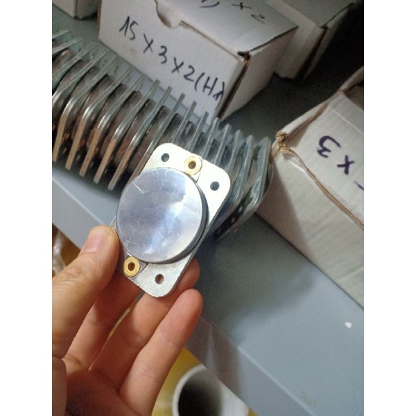 Nam châm gắn hoa cưới siêu chắc chắn, nam châm gắn chân mào taxi siêu hít