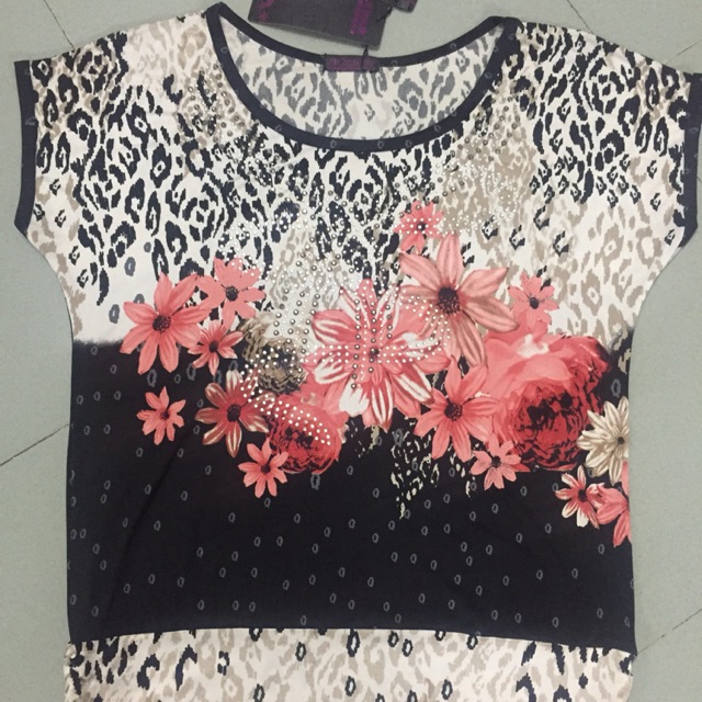 Áo thun nữ thời trang trung niên