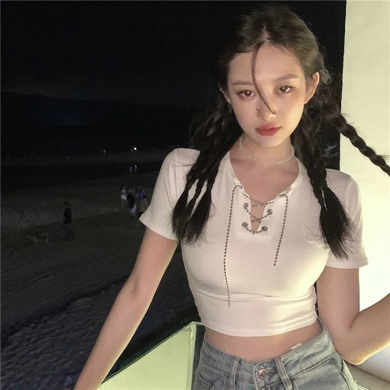 Áo croptop nữ Tay Ngắn Phối Dây Xích Phong Cách Mới 2022 JL-TX-217