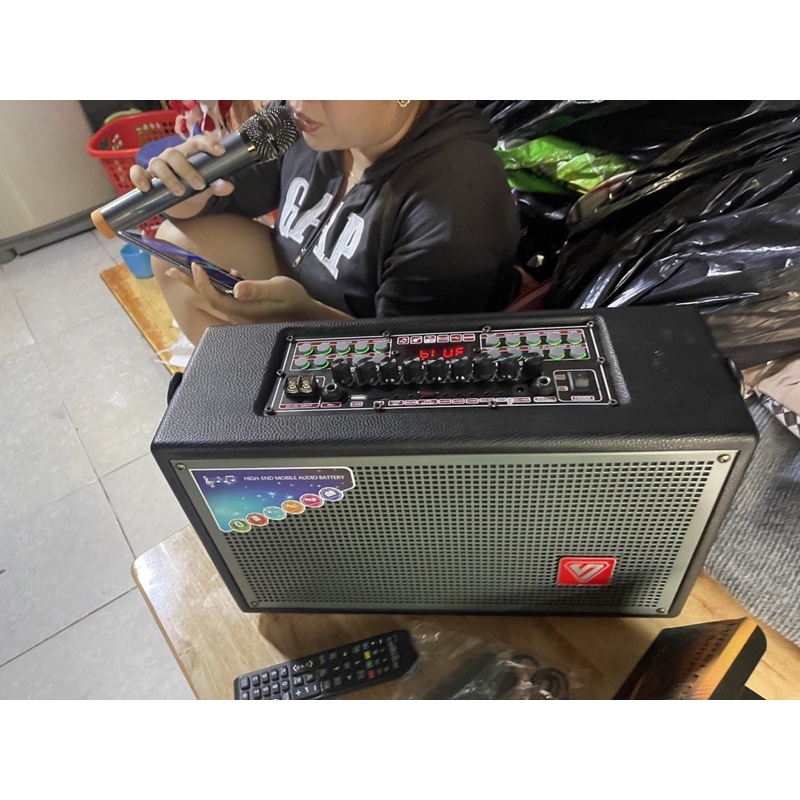 LOA KARAOKE XÁCH TAY NHẬP KHẨU HÀN QUỐC T18