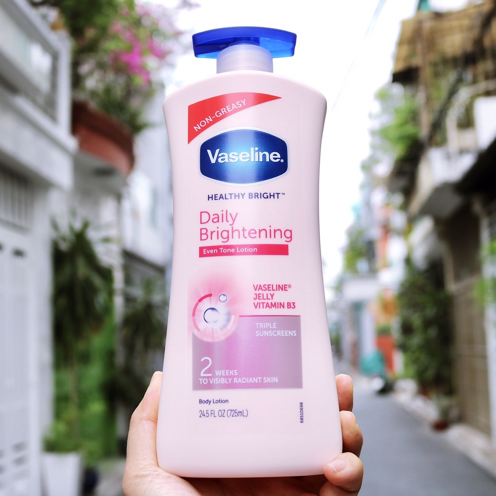 Sữa dưỡng thể Vaseline Body Lotion trắng da 725ml hàng Mỹ