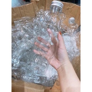 Chai nhựa gấu BEARBRICK 700ml