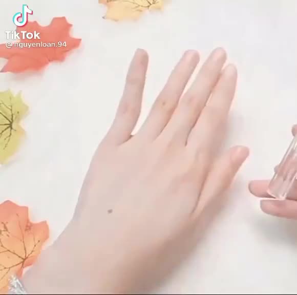 Gel tẩy nốt ruồi, mụn cóc, mụn thịt, tàn nhang, sẹo lồi Develinil - Hàng Nga | BigBuy360 - bigbuy360.vn