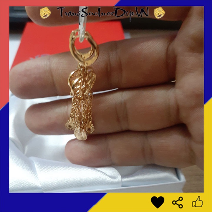 Bông tai nữ trái tim tòn ten màu vàng phong cách Hàn Quốc đem lại vẻ đẹp xinh xắn cho người đeo, dễ phối đồ