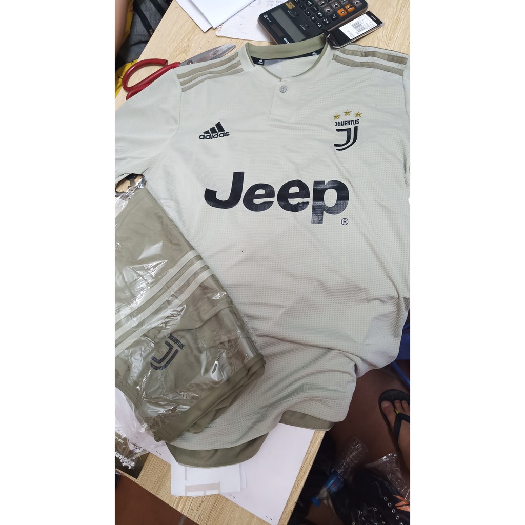 Áo Juventus mùa 2018-2019 sân khách/Freeship/ Bộ quần áo đá banh Juventus sân khách màu xám cực chất  ྇