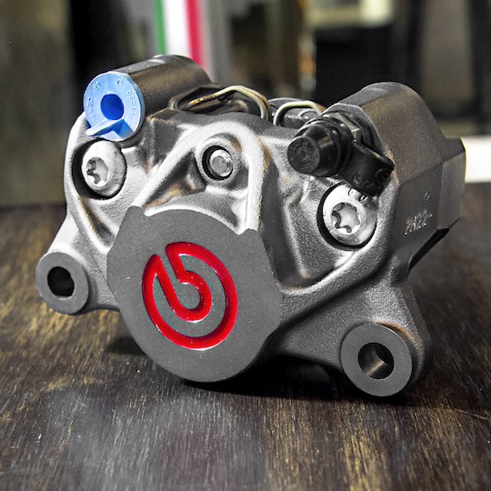 [Rẻ vô địch] Heo dầu Brembo logo lớn đỏ 2 pic đối xứng, sản phẩm có BH ...