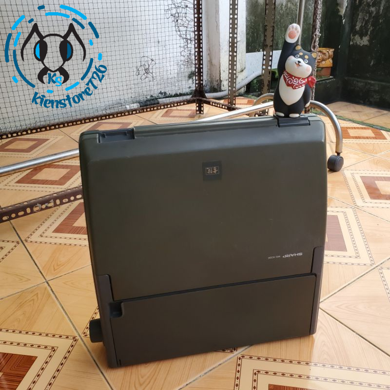 Laptop cổ đại trưng bày, sưu tầm .kienstore358