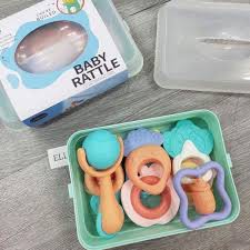 SET ĐỒ CHƠI XÚC XẮC GẶM NƯỚU BABYHOP