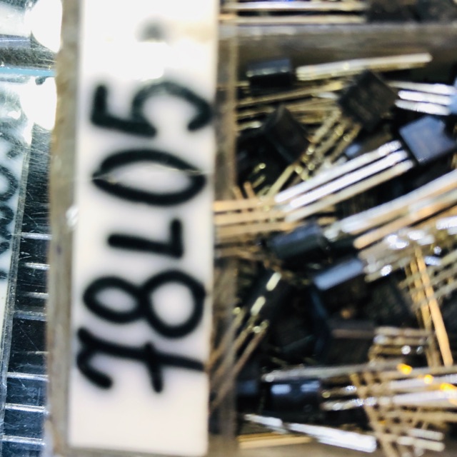 20c IC ổn áp 78L05