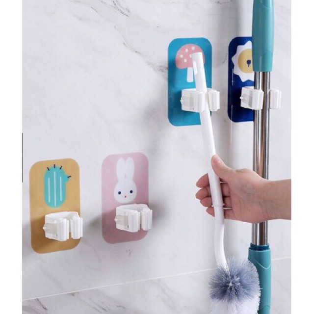 MÓC KẸP CHỔI 3D DÁN TƯỜNG SIÊU CHẮC (2 cái)