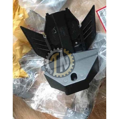 Cánh dơi gắn dè biển số Vario Click đời 2018 đến nay