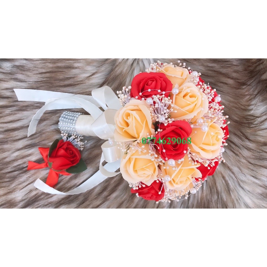 Hoa cầm tay cô dâu cao cấp