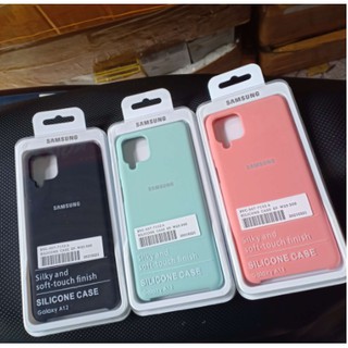 Ốp lưng Silicone Cover chống bẩn cho Samsung Galaxy A12 trong nót lỉ êm ái