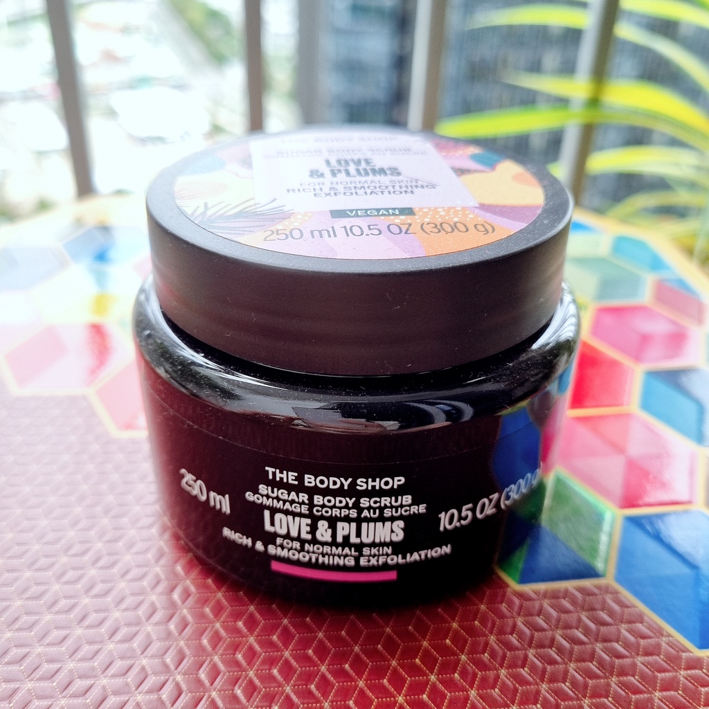 Tẩy tế bào da chết The Body Shop Body Scrub 250ml