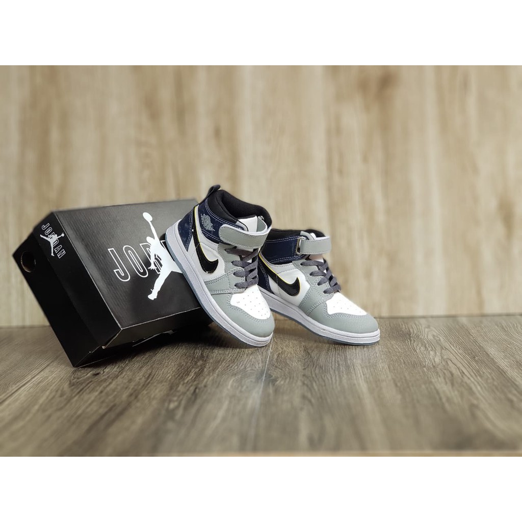 Mới Giày Thể Thao Nike Air Jordan 1 Size 25-35 Thời Trang Cho Bé