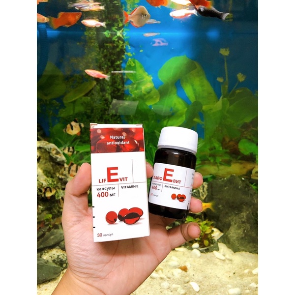Hàng xách tay - Vitamin E đỏ của Nga ( lọ nhựa )