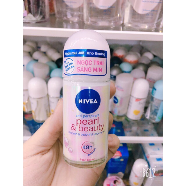 Lăn Khử Mùi Sáng Mịn Nivea Pearl & Beauty 50ml