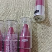Son dưỡng Neutrogena Moisture Smooth Color Stick