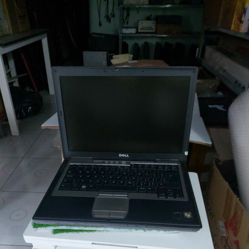 Thanh lý Laptop cũ còn dùng bình thường