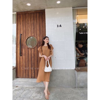 Váy xuông tay bồng xoè