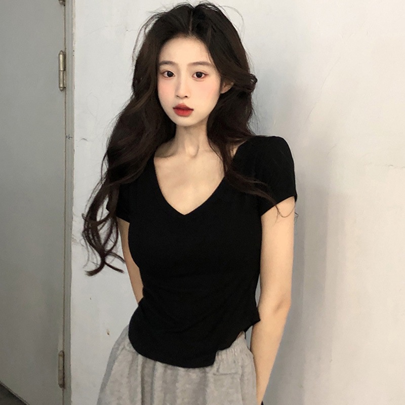 Áo Thun Tay Ngắn Cổ Chữ V Màu Sắc Thanh Lịch