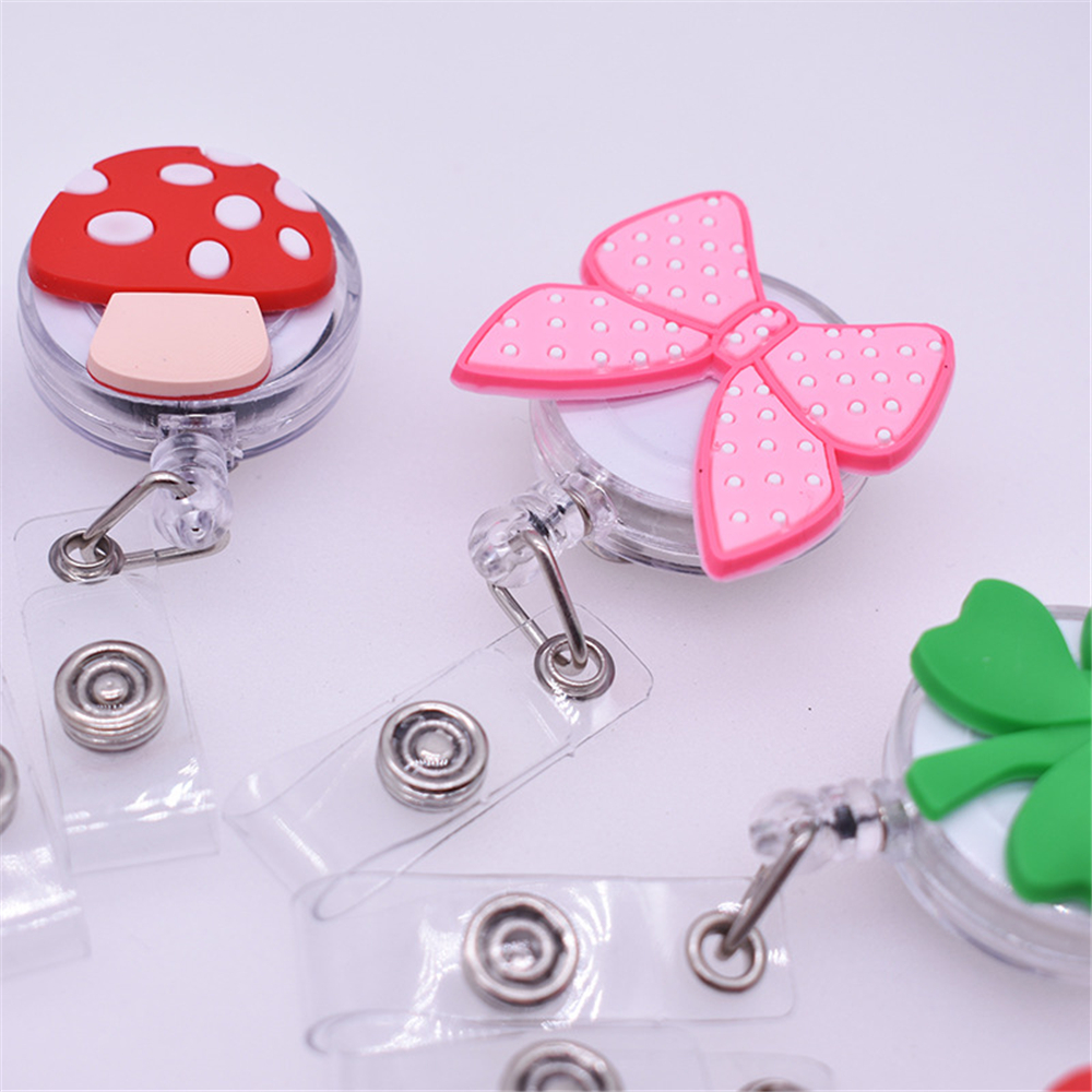 Kẹp giữ thẻ mặt họa tiết hoa dễ thương