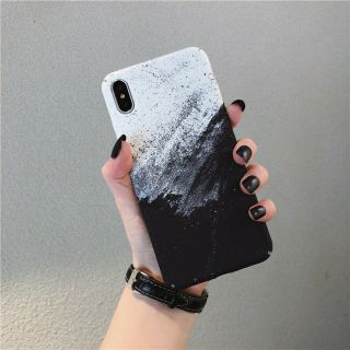 Ốp iphone nhựa cứng họa tiết đen