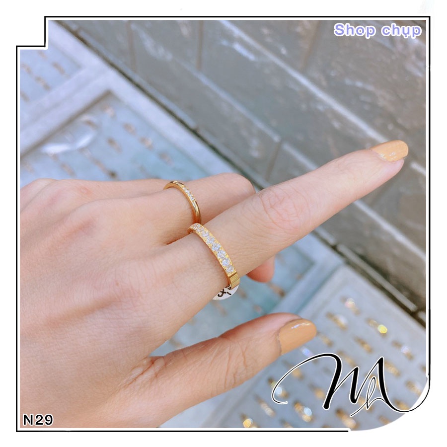 Nhẫn nữ Titan đính đá trắng nửa vòng - Măng's House N29