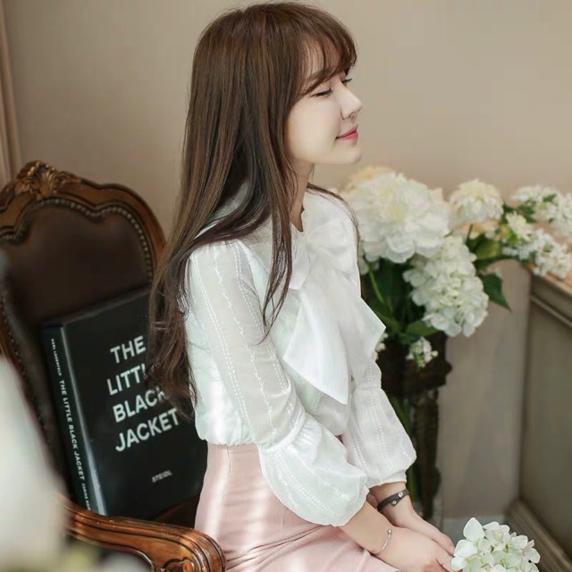 ÁO SƠ MI TRẮNG CỔ NƠ LÓT LỤA❣️