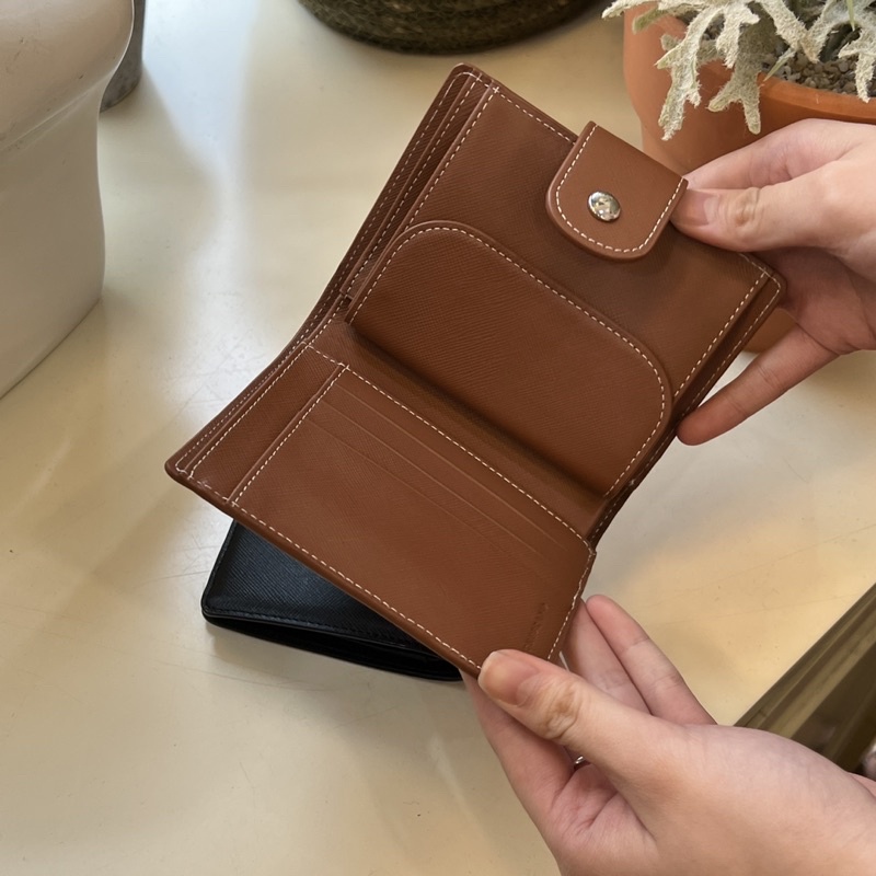 Keiko Button Wallet - Ví Dáng Sổ Vintage Da Thật Saffiano Ouithebrand