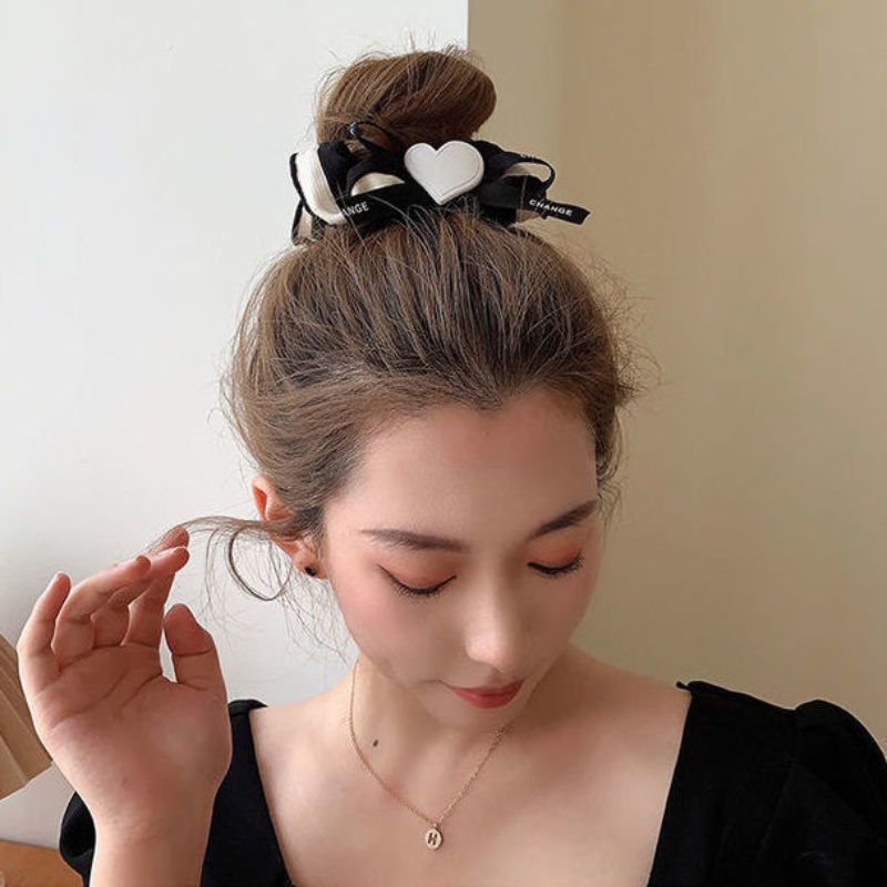 Dây Buộc Tóc Cao Su Co Giãn Họa Tiết Trái Tim Màu Trắng Đen Thời Trang Cho Nữ