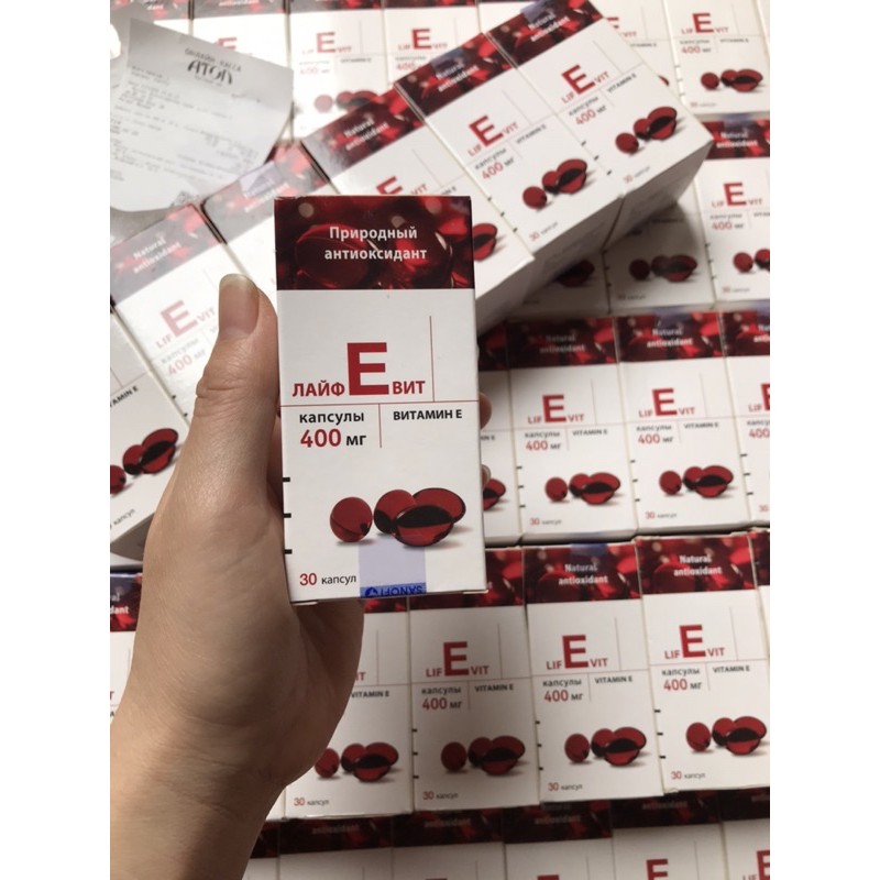Vitamin E đỏ Nga Sanofi lọ thủy tinh hàm lượng cao 400IU, 30 viên