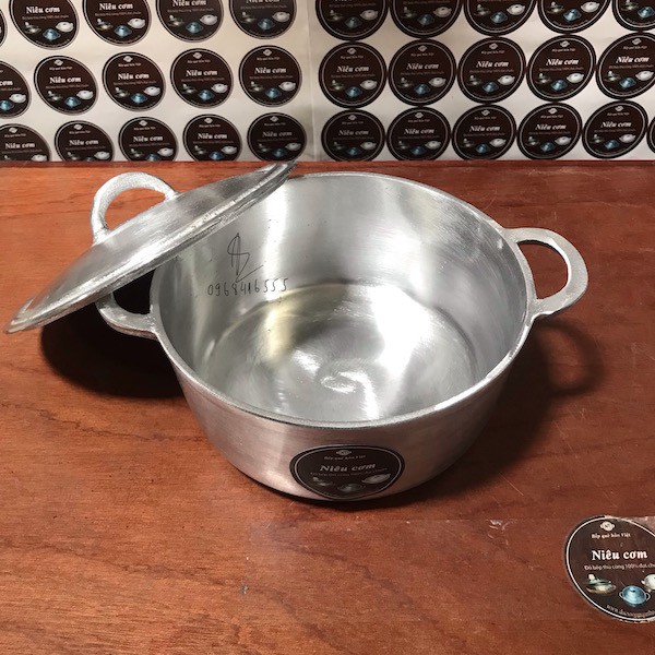 Nồi Xoong gang doa bóng nấu cơm kho cá 18 cm chính hãng Ngân Thọ.