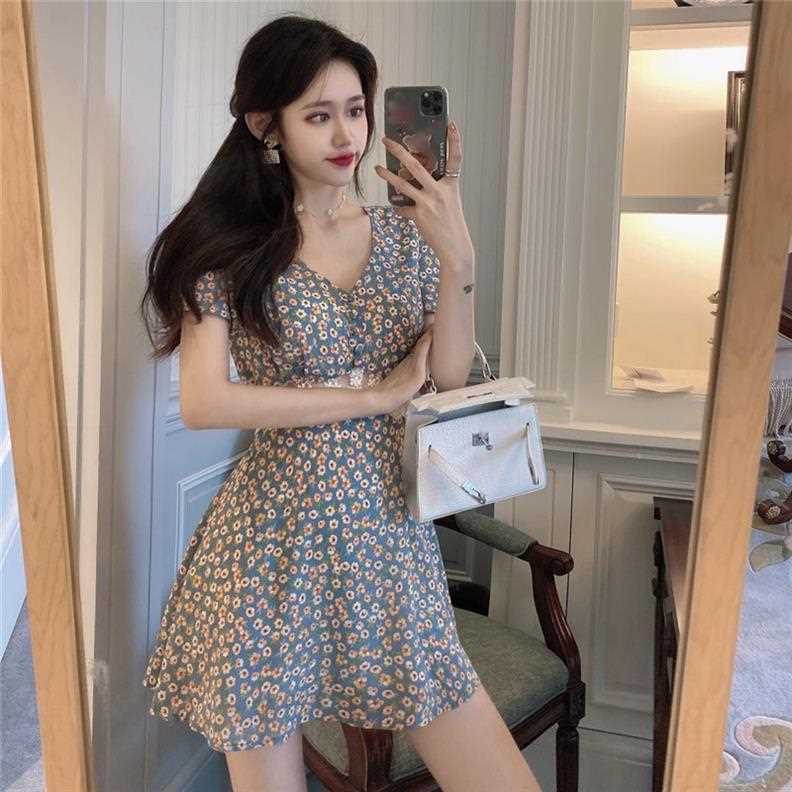 Đầm hoa cổ V tay ngắn thời trang ngọt ngào dành cho nữ