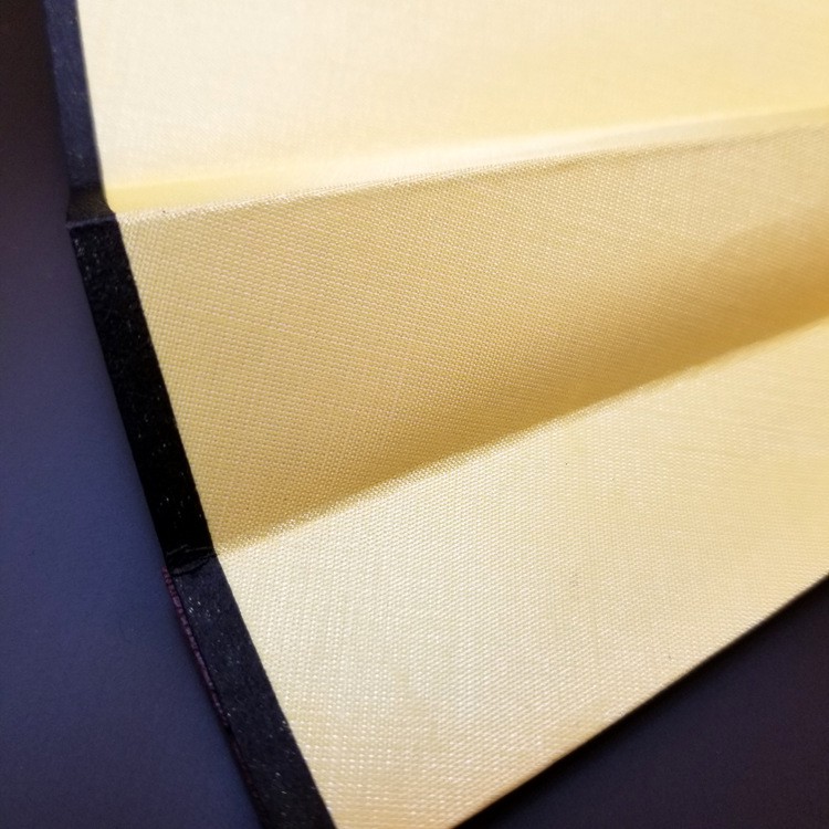 Quạt xếp cổ trang giấy lụa 2 mặt khác nhau