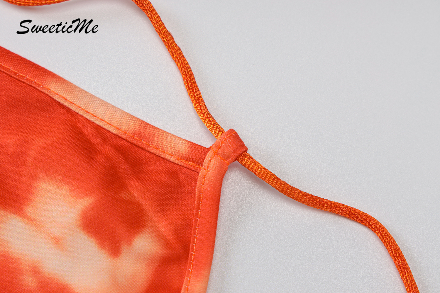 Áo Yếm Hở Lưng In Họa Tiết Xinh Xắn Dành Cho Nữ 2021 | BigBuy360 - bigbuy360.vn