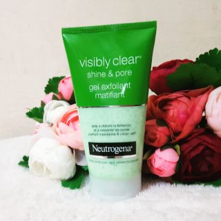 Gel tẩy da chết Neutrogena shine and pore