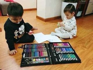 Hộp màu 150 chi tiết