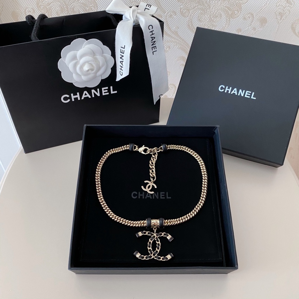 Dây chuyền dây da hai mặt chữ C đính đá kim cương đen thời trang