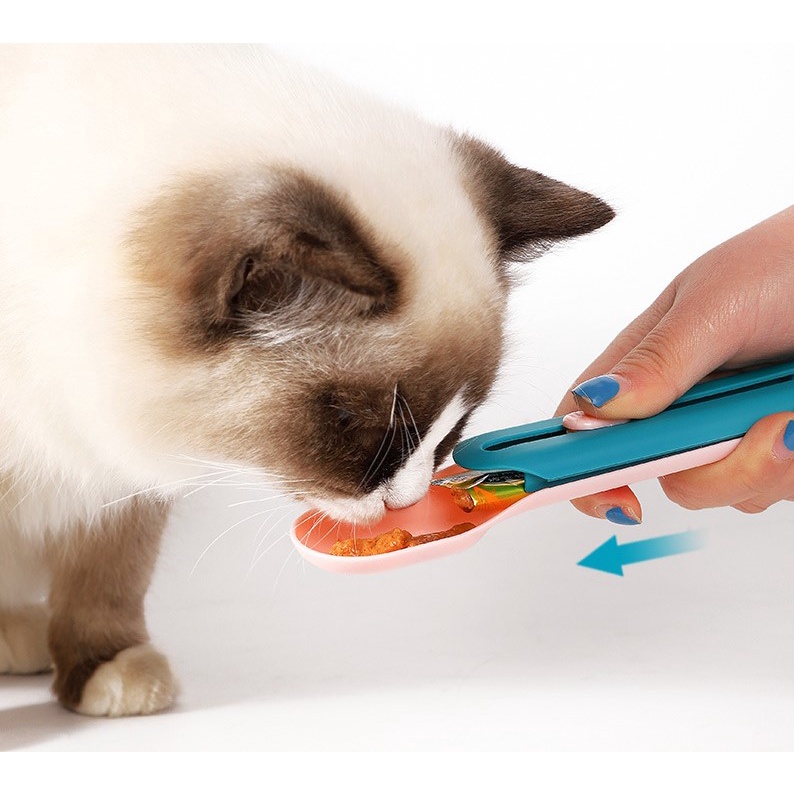 Kẹp nặng pate cho chó mèo