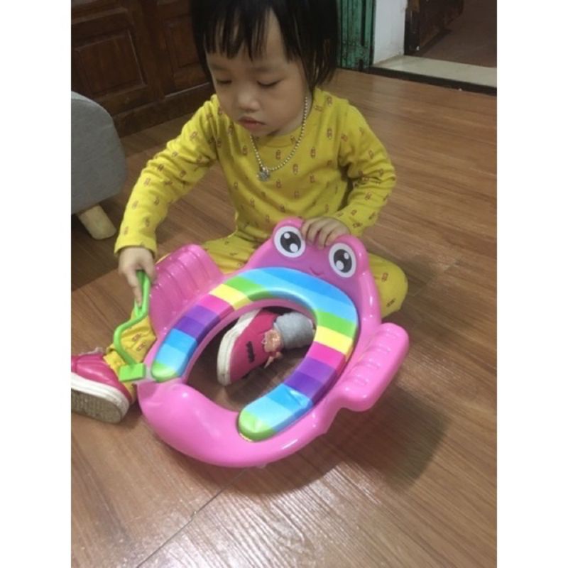 bệ thu nhỏ bồn cầu hình ếch ngộ nghĩnh đáng yêu cho bé
