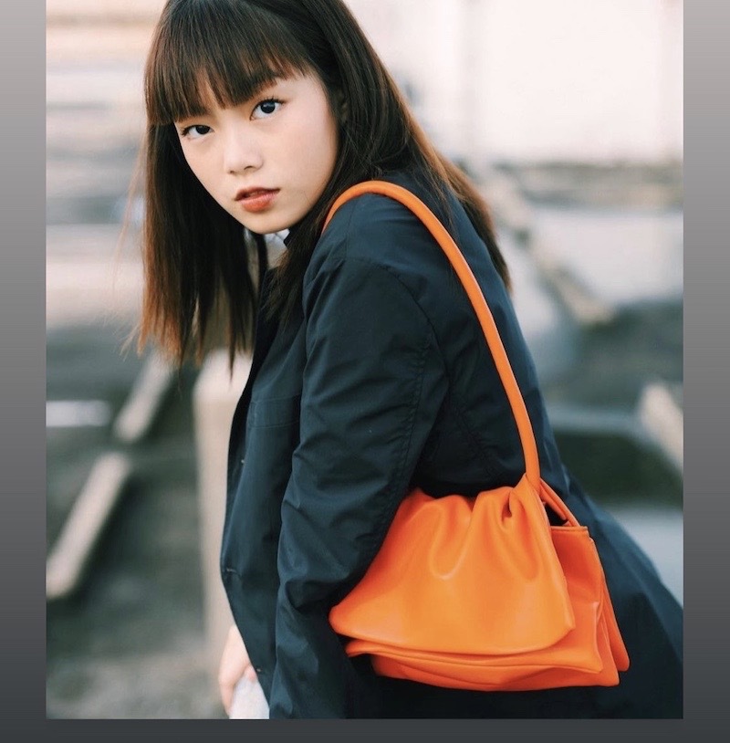 Túi xách màu kẹo kiểu dáng thời trang