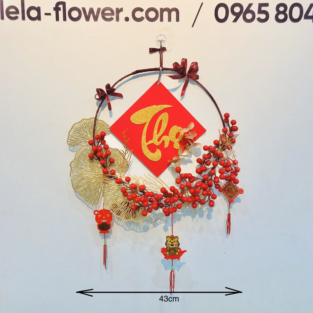 Vòng hoa đào đông đã kết sẵn, vòng nguyệt quế treo tường, treo cửa Tết 2022 size 43cm (VNQ0003)
